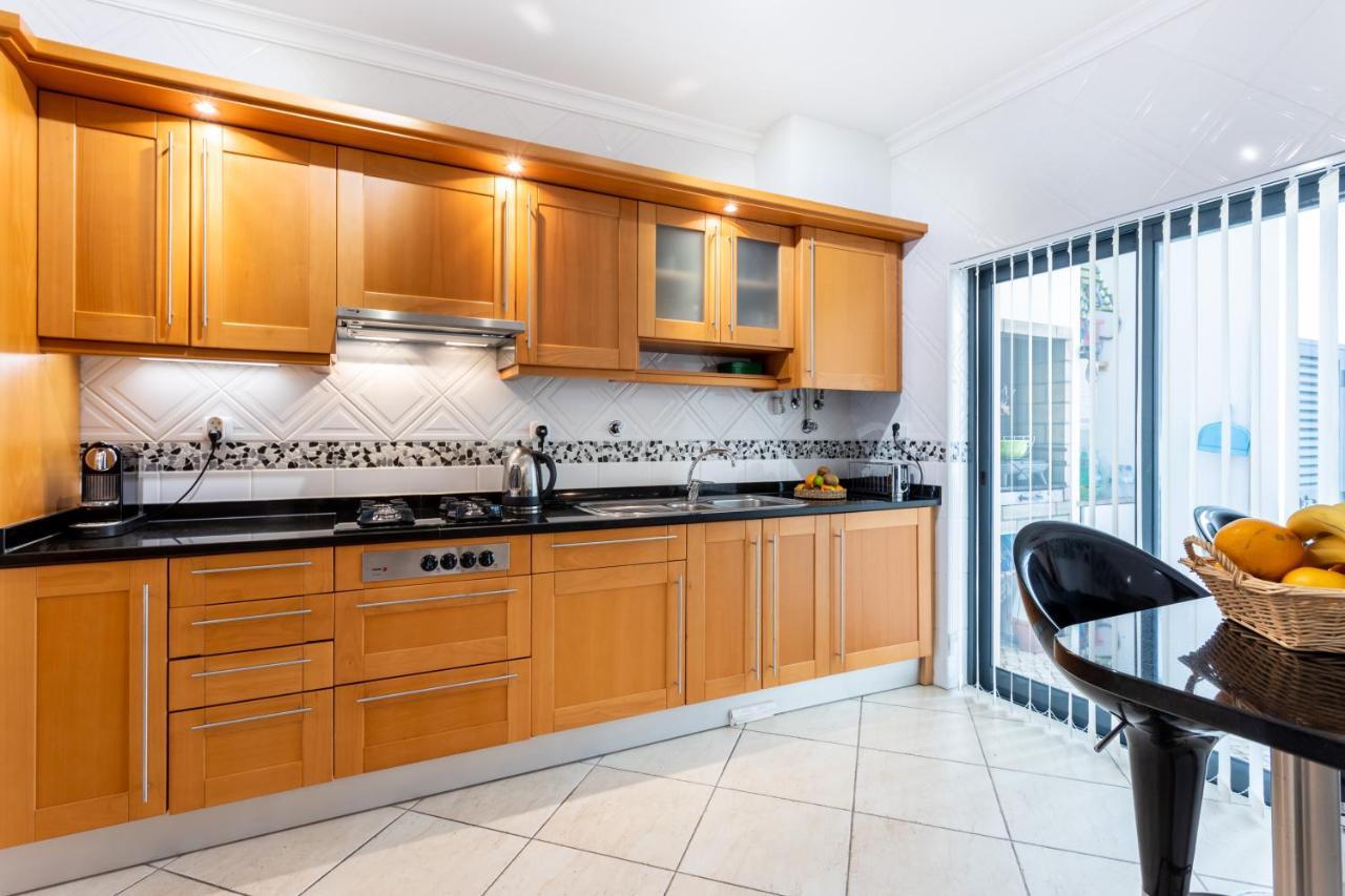 Great 2 Bedroom Apartment With Communal Pool Lagos Exteriör bild